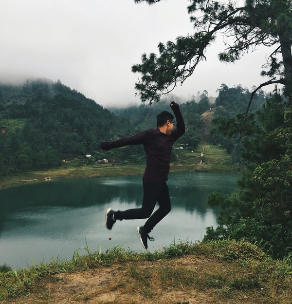 Comment planifier une aventure en tyrolienne à travers la forêt tropicale du Costa Rica?